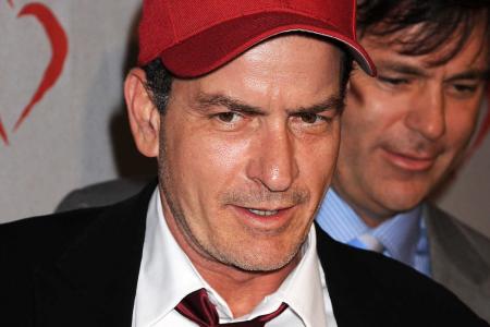 Charlie Sheen spendet 'Scary Movie'-Gage