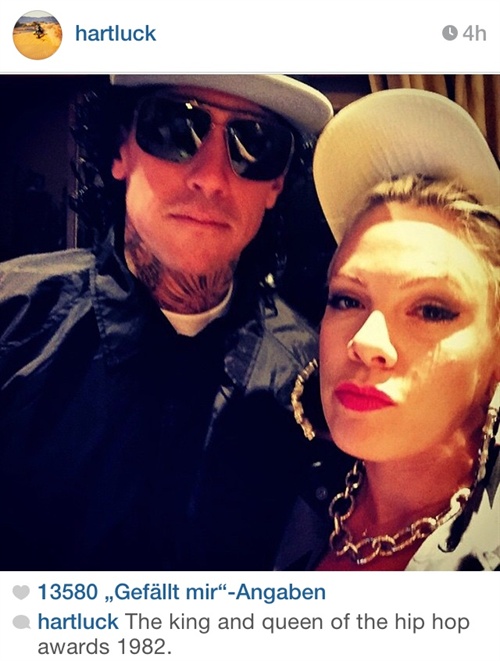 Carey Hart und Ehefrau Pink back to the 80s
Foto: Instagram