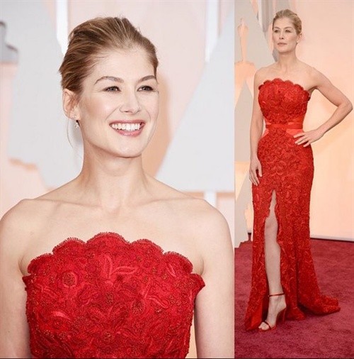 die englische Schauspielerin Rosamund Pike erhielt zwar an diesem Abend nicht den Oscar für ihre Rolle in 