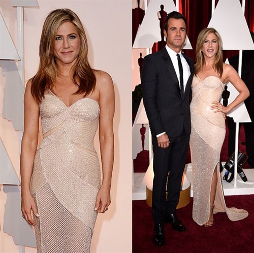 Jennifer Aniston in Versace und in Begleitung von Verlobtem Justin Theroux