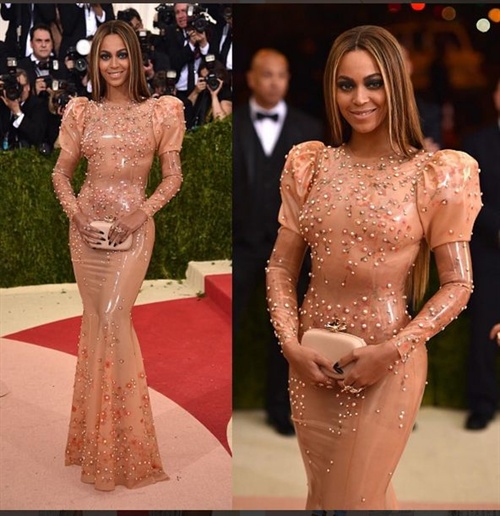 Beyonce in Givenchy