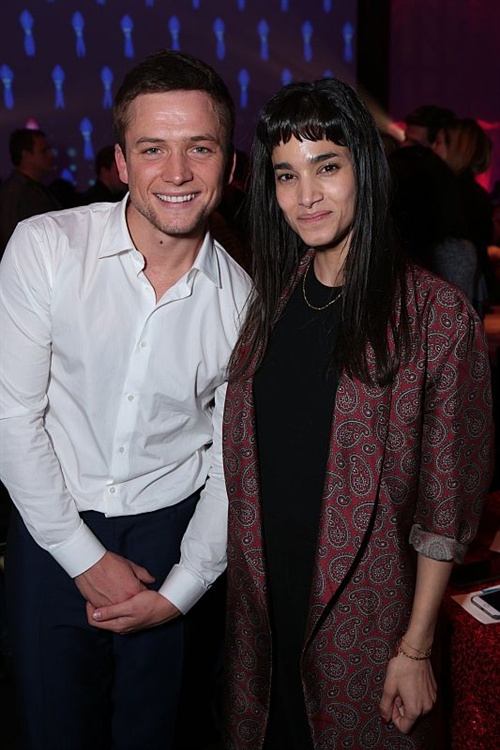 Taron Egerton und Sofia Boutella bei der Premiere von 