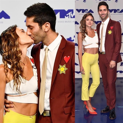 Catfish star Nev Shulman wears a Star Of David alongside wife Laura Perlongo at VMAs