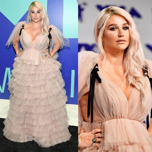 Kesha in Monsoori