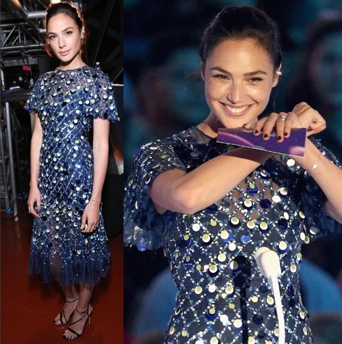 Wonder Woman super star Gal Gadot in Prabal Gurung presents Video of the Year to King Kendrick Lamar for Humble.