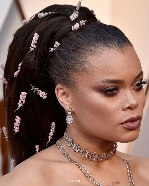 Andra Day in pink Nina Ricci after an an off-the-shoulder Zac Posen look 4