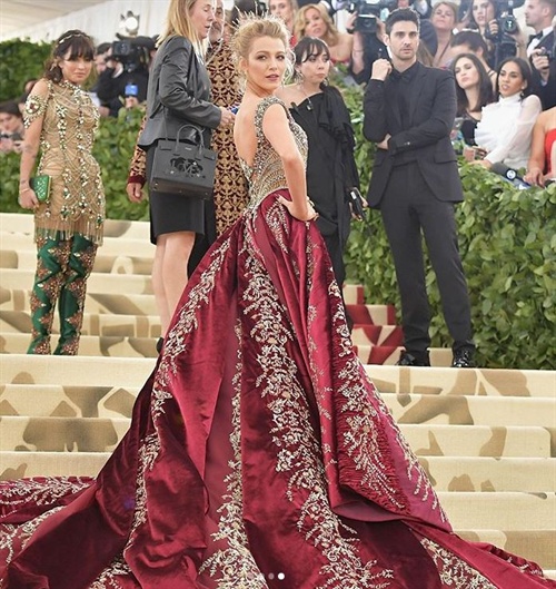 Blake Lively in Versace 4