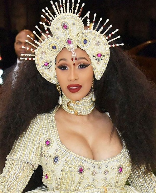 Cardi B in Moschino 3