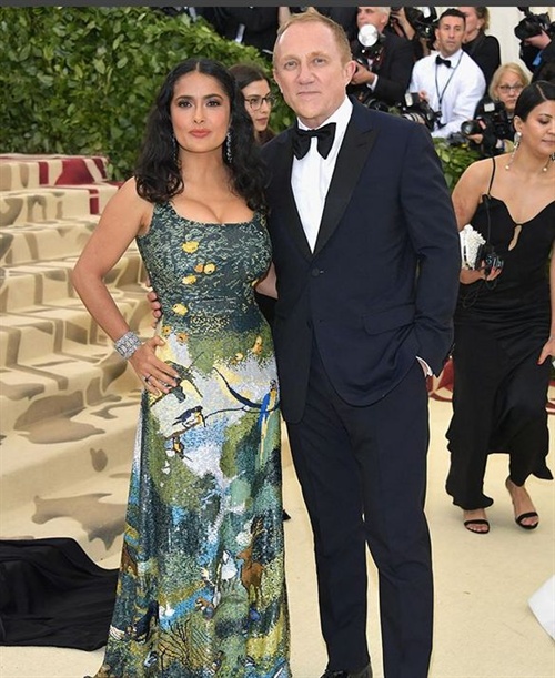 Salma Hayek in Altuzarra mit Francois Henri Pinault