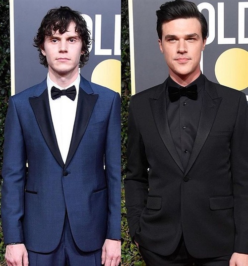 Evan Peters in Armani und Finn Wittrock in Saint Laurent