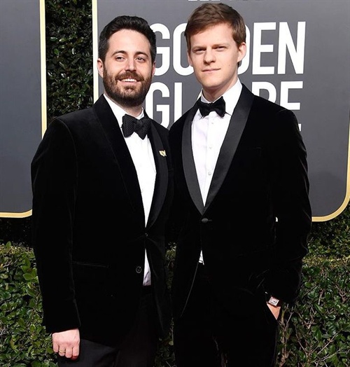 Lucas Hedges in Giorgio Armani und Garrard Conley