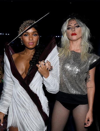 Janelle Monae mit Lady Gaga in Celine