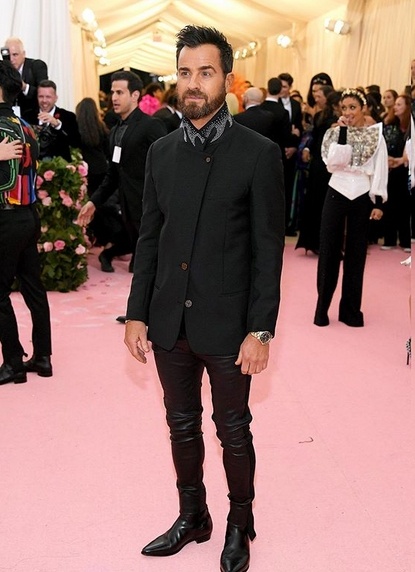 Justin Theroux in Louis Vuitton