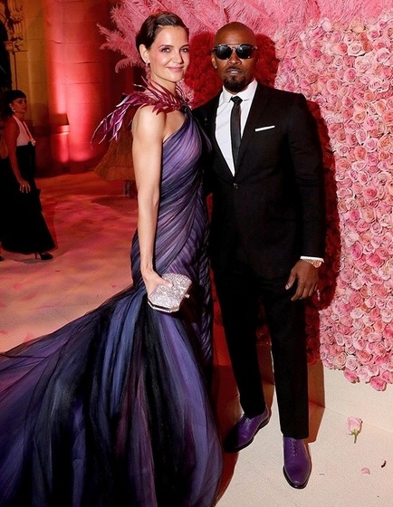 Katie Holmes in Zac Posen mit Jamie Foxx