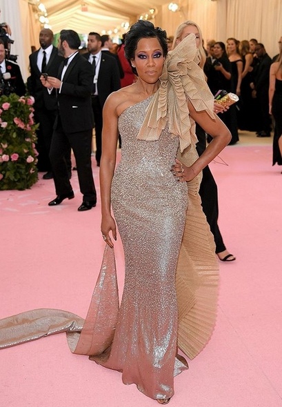 Regina King in Oscar de la Renta